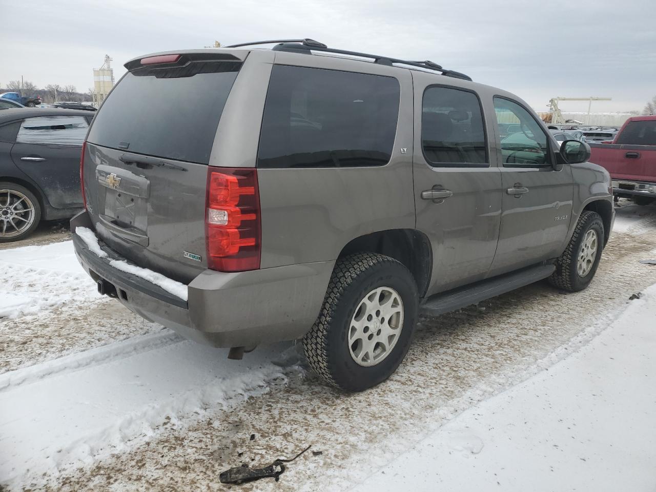 2011 Chevrolet Tahoe - Image 3