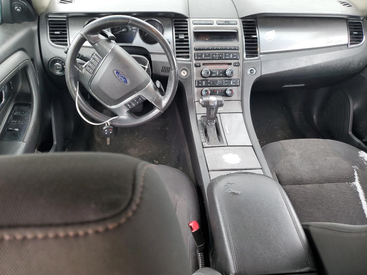 2010 Ford Taurus - Image 8