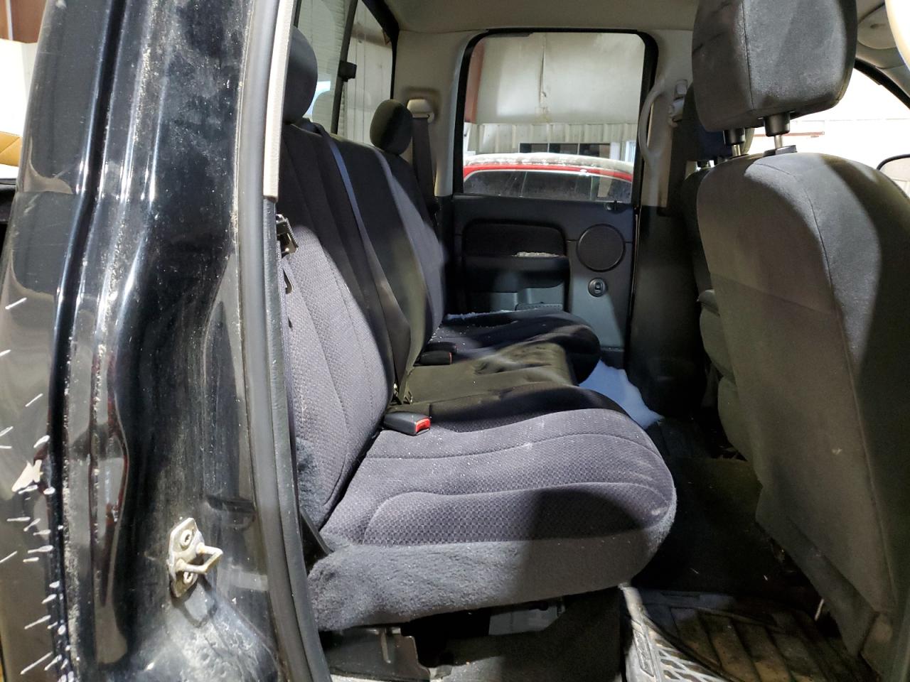 2004 Dodge RAM - Image 10