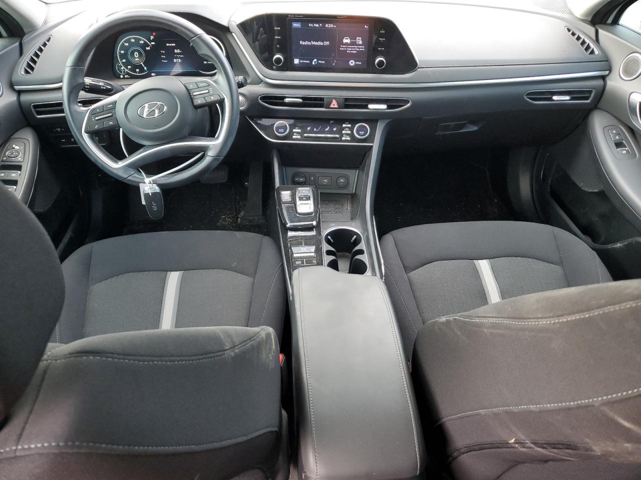 2022 Hyundai Sonata - Image 8