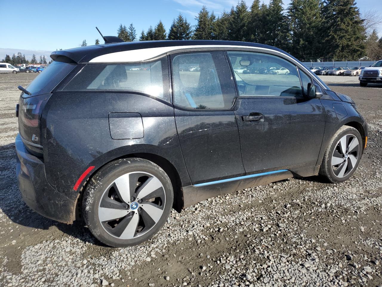 2018 BMW i3 - Image 3