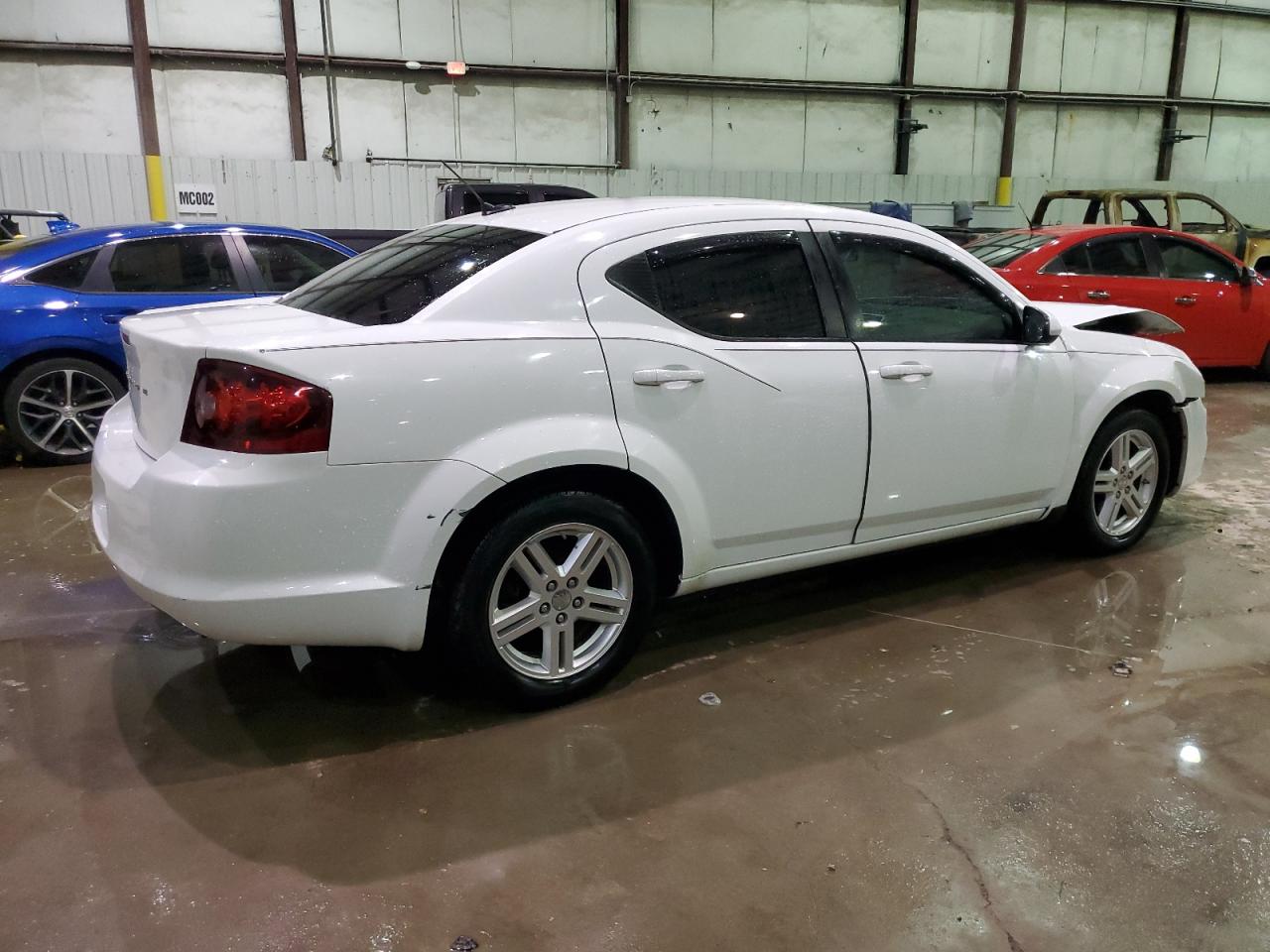2012 Dodge Avenger - Image 3