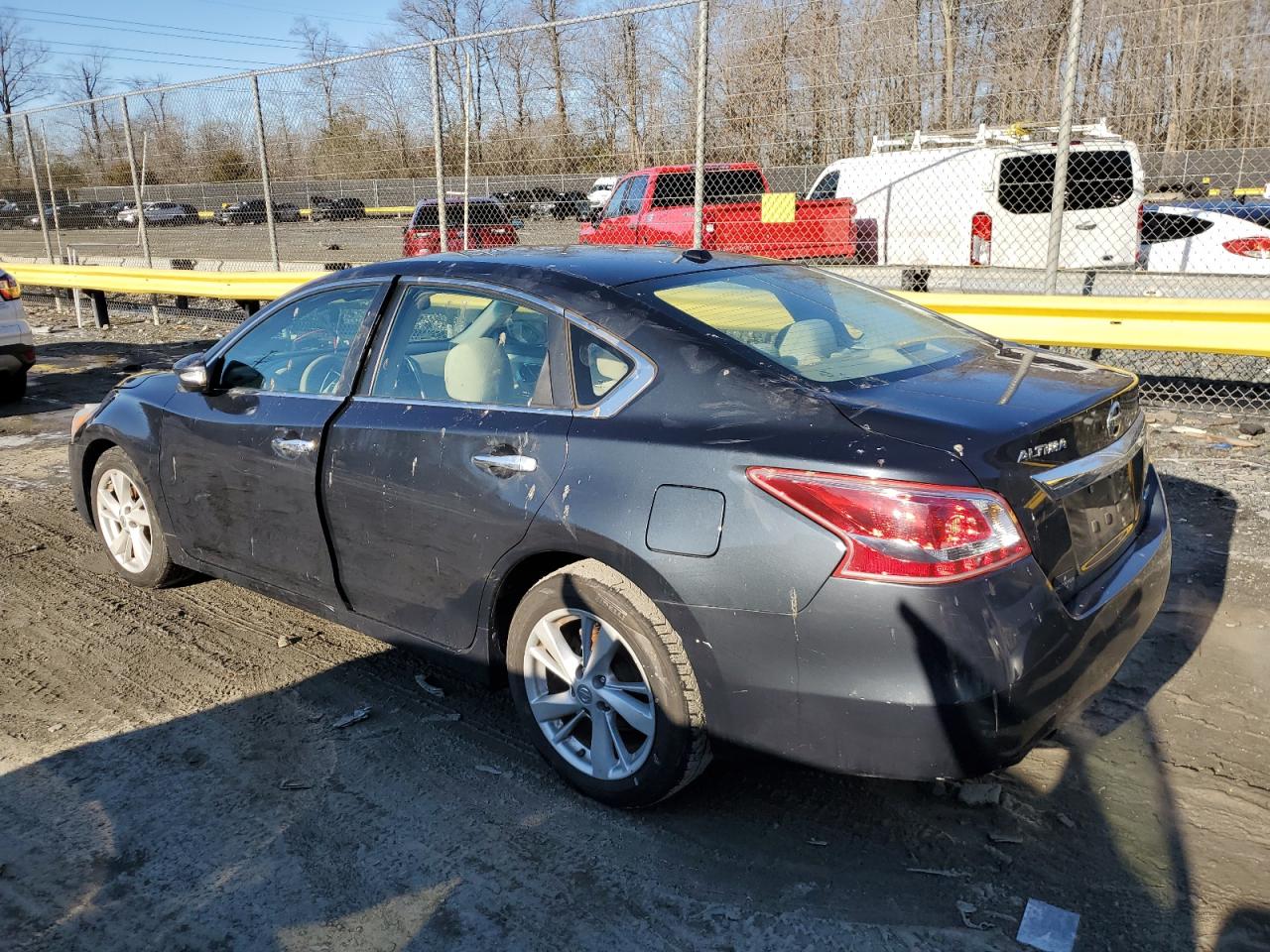 2013 Nissan Altima - Image 2