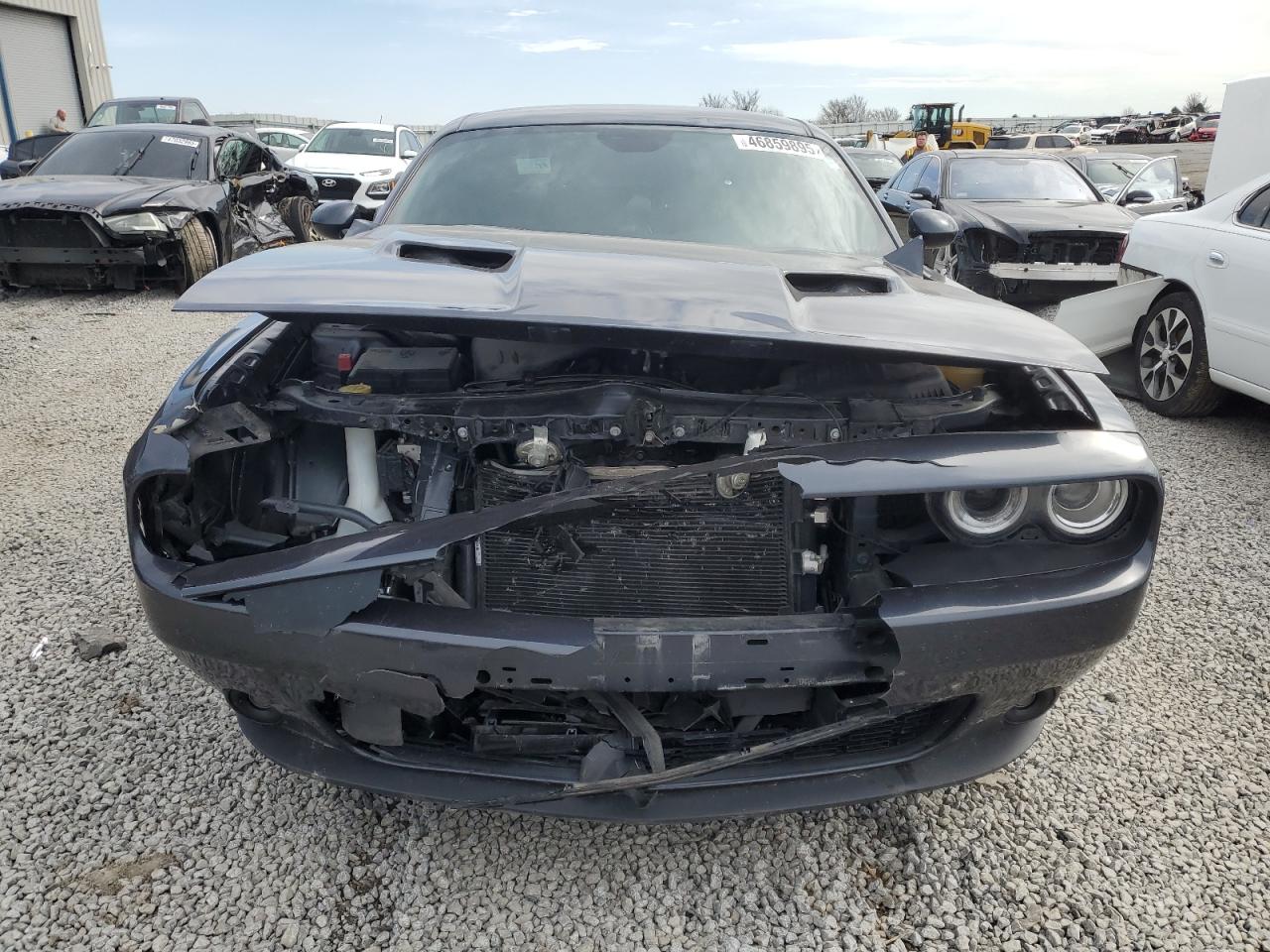 2019 Dodge Challenger - Image 5