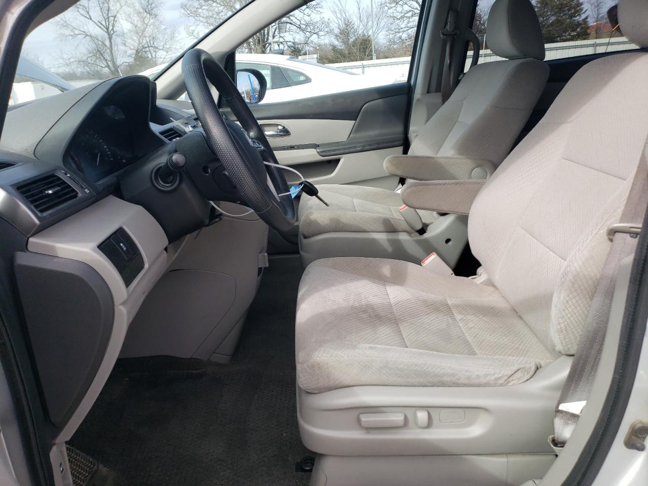 2015 Honda Odyssey - Image 7