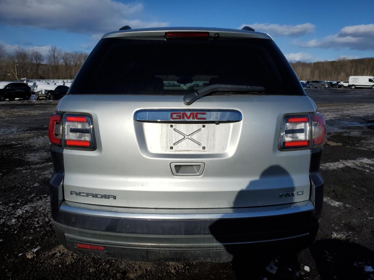 2014 GMC Acadia - Image 6