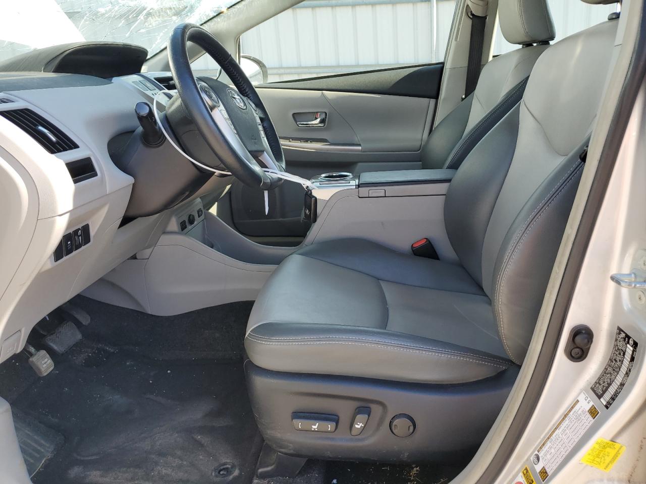 2015 Toyota Prius - Image 7