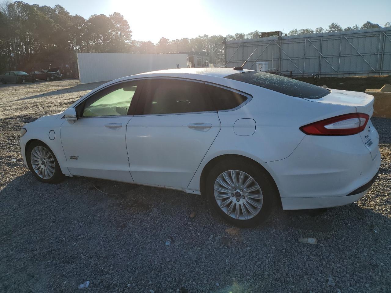 2015 Ford Fusion - Image 2