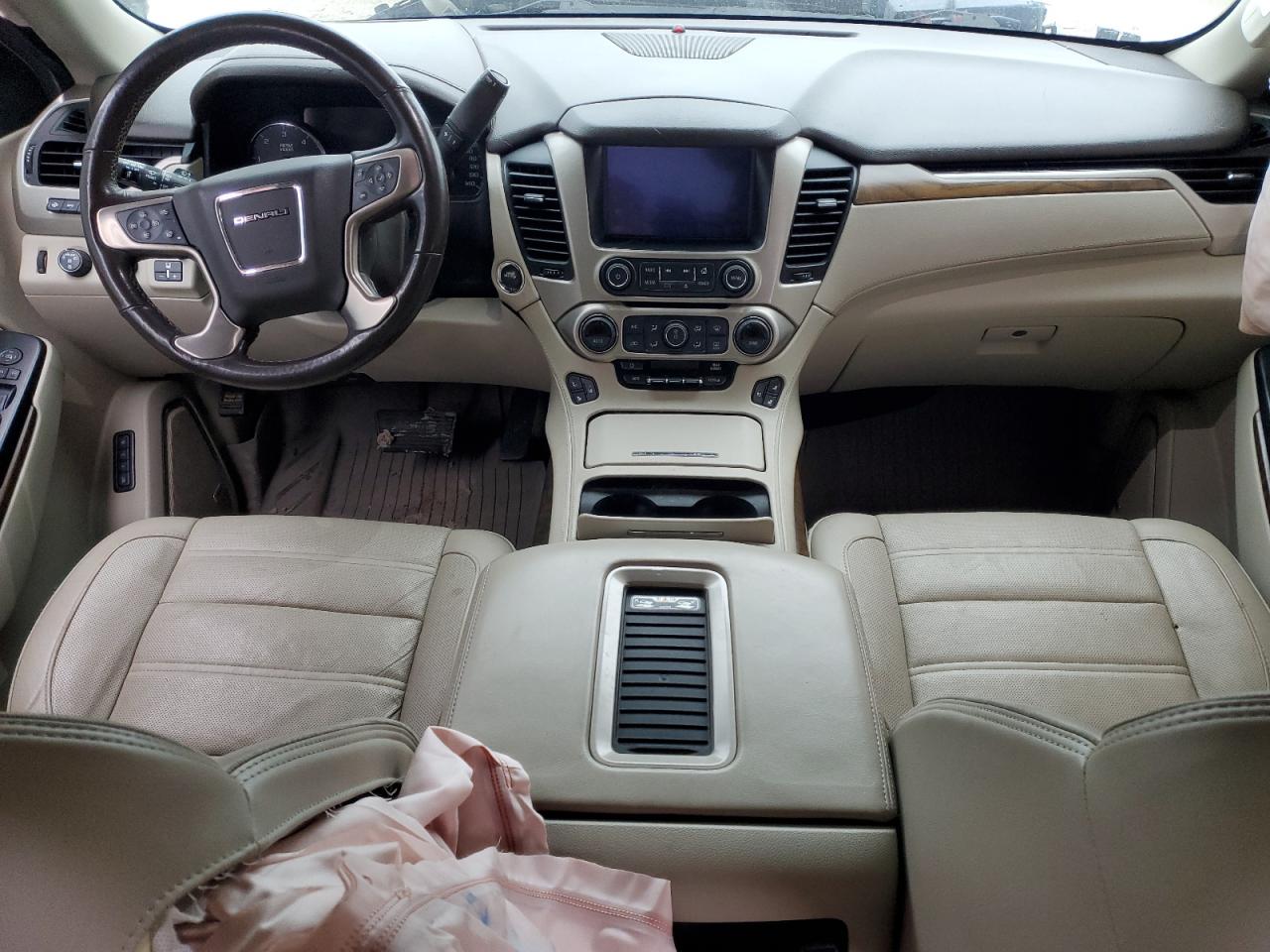 2018 GMC Yukon - Image 8