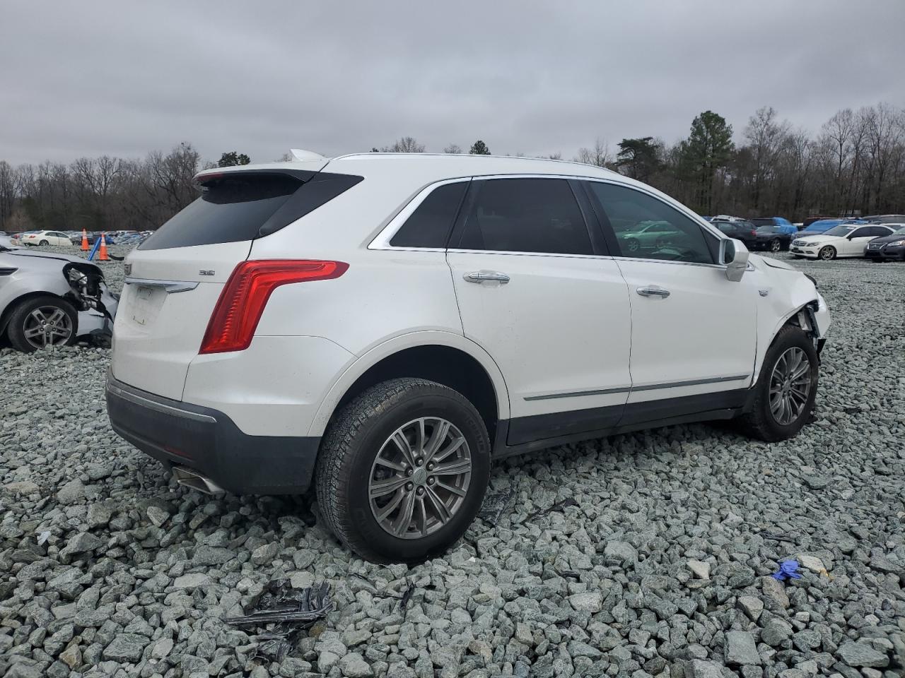 2017 Cadillac XT5 - Image 3