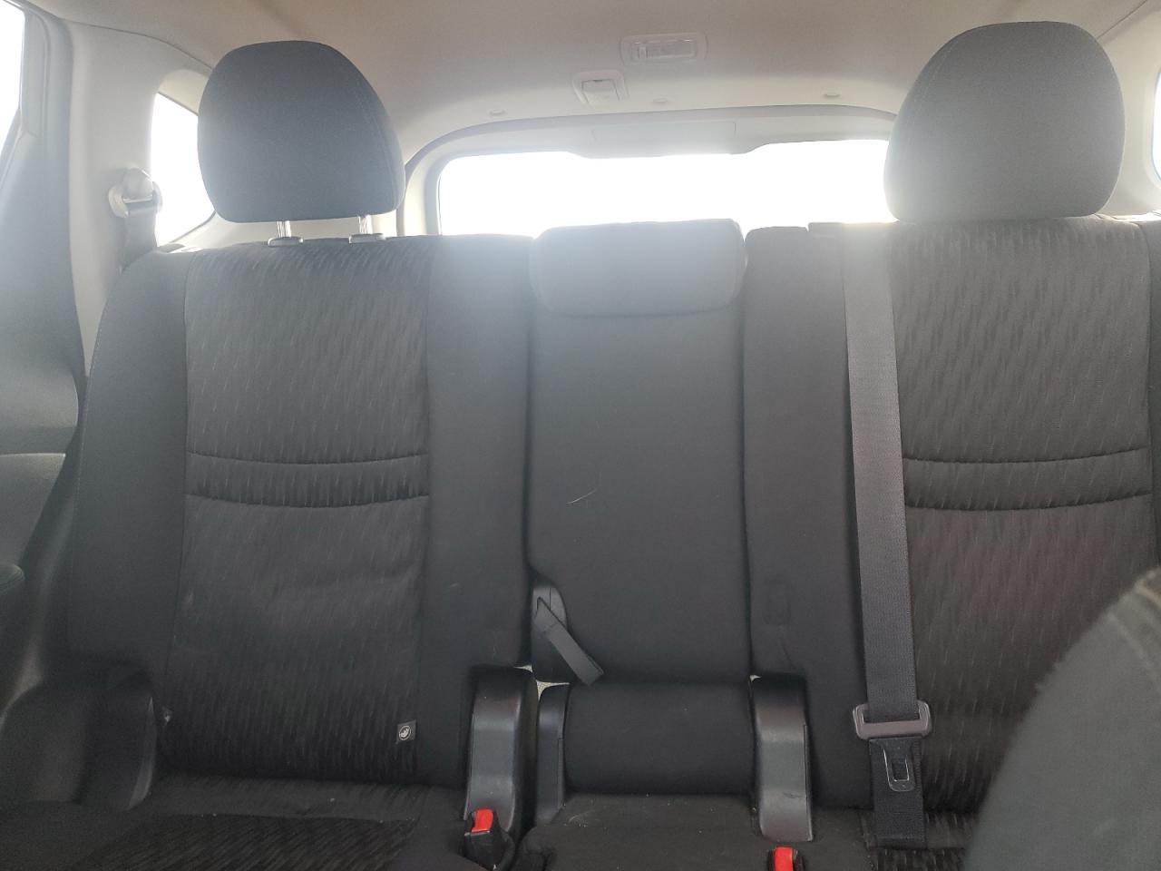 2017 Nissan Rogue - Image 10