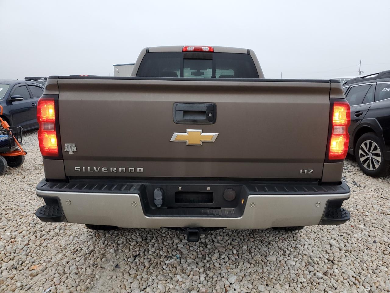2015 Chevrolet Silverado - Image 6