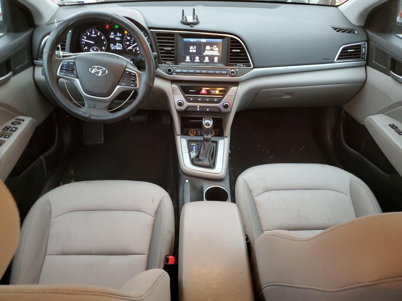 2017 Hyundai Elantra - Image 8