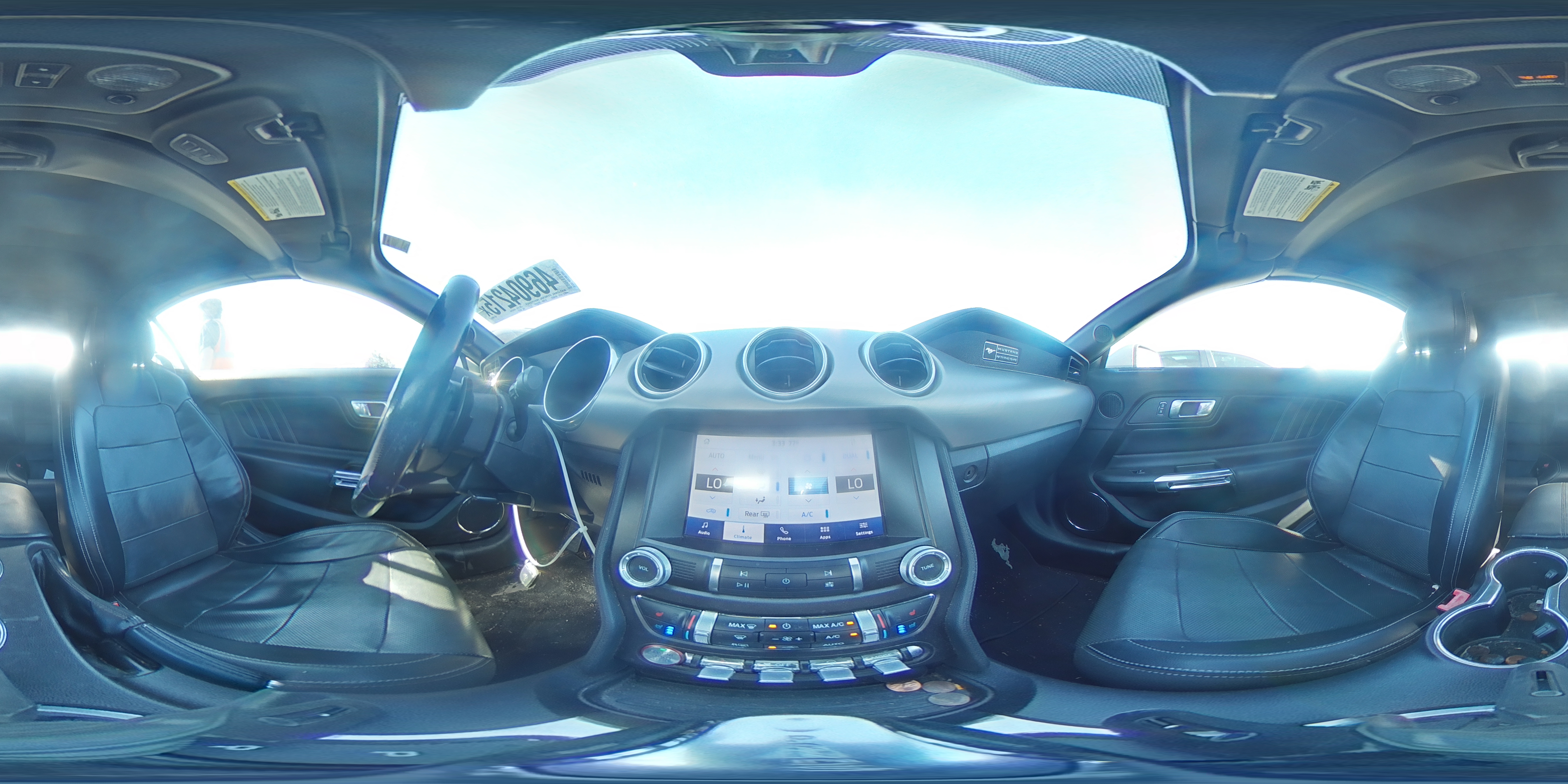 2020 Ford Mustang - Image 13