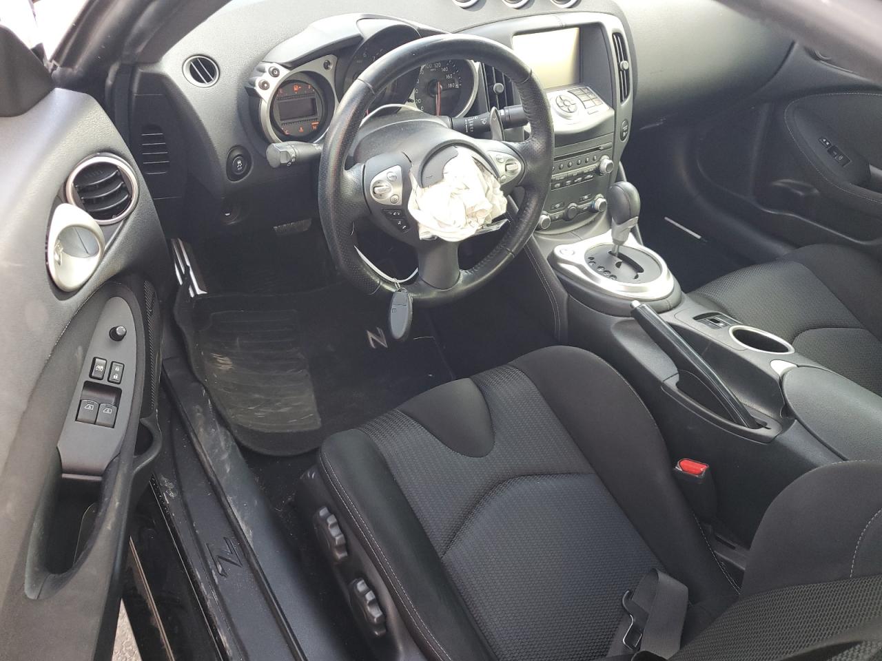 2018 Nissan 370Z - Image 8