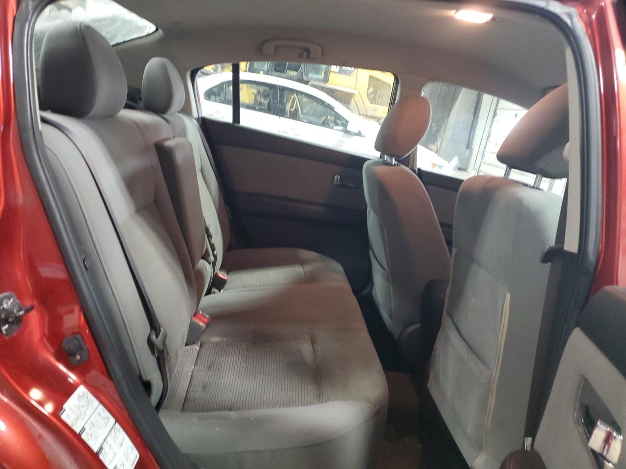 2010 Nissan Sentra - Image 10