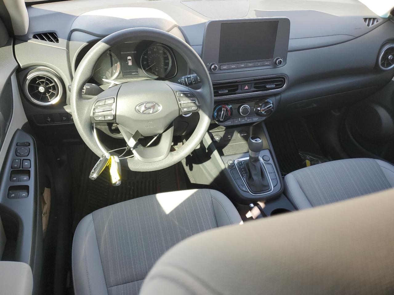 2023 Hyundai Kona - Image 8