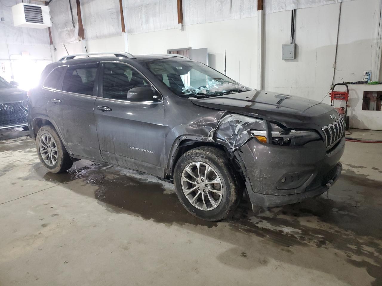2019 Jeep Grand Cherokee - Image 4