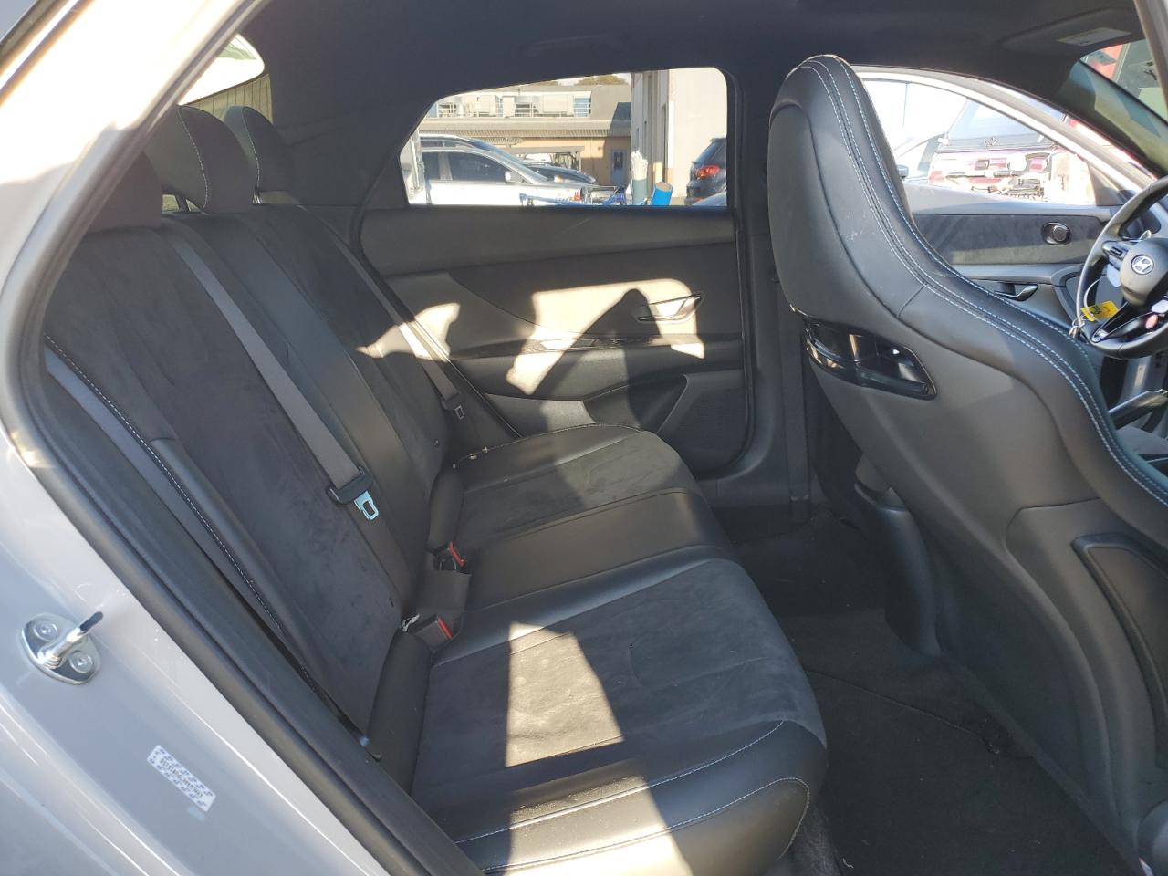 2023 Hyundai Elantra - Image 10