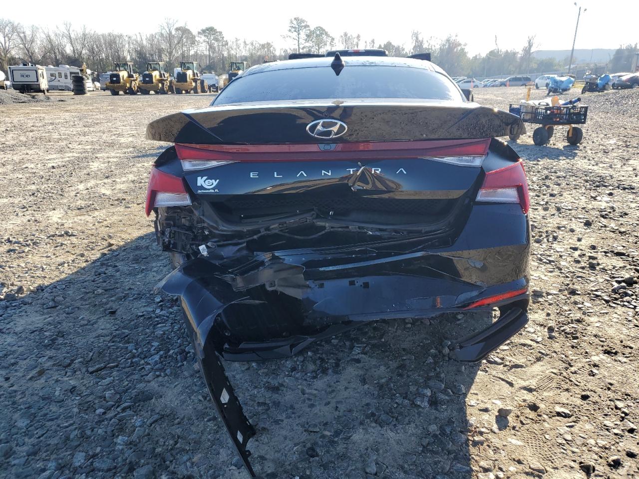 2023 Hyundai Elantra - Image 6