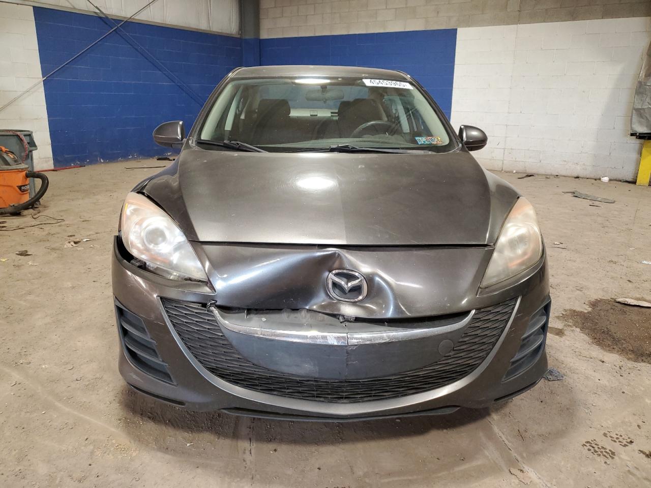 2010 Mazda 3 - Image 5