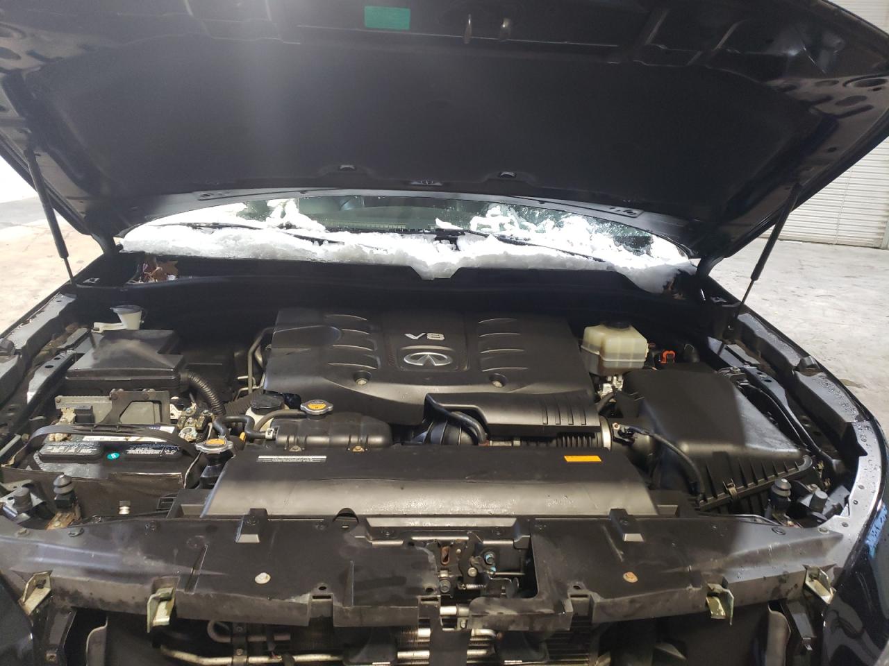 2014 Infiniti QX80 - Image 14