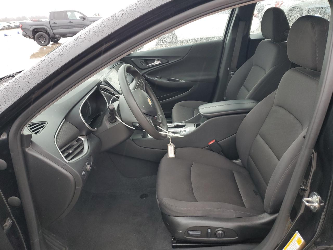 2022 Chevrolet Malibu - Image 7