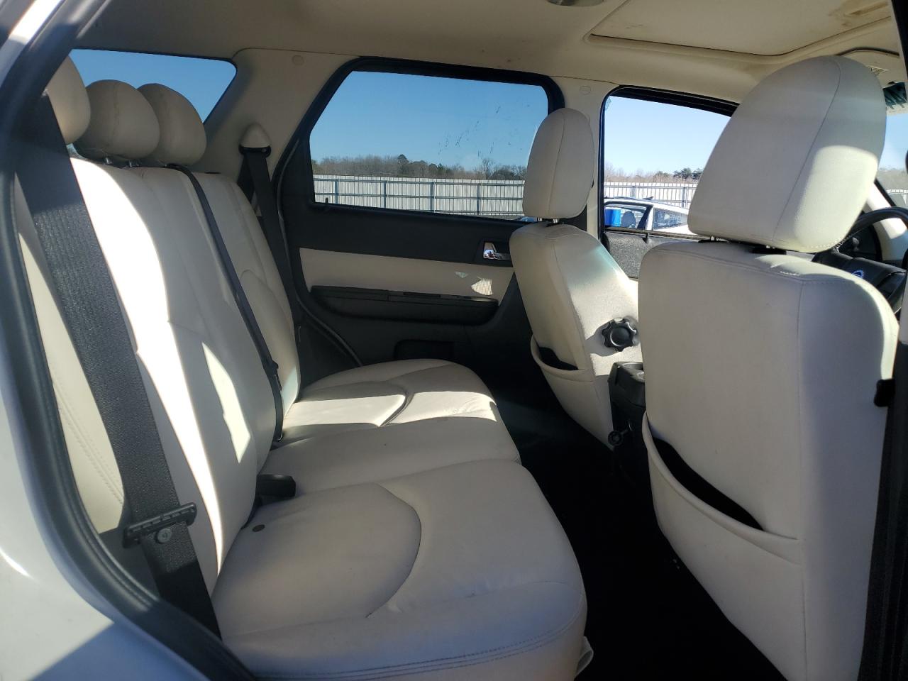 2009 Mercury Mariner - Image 10