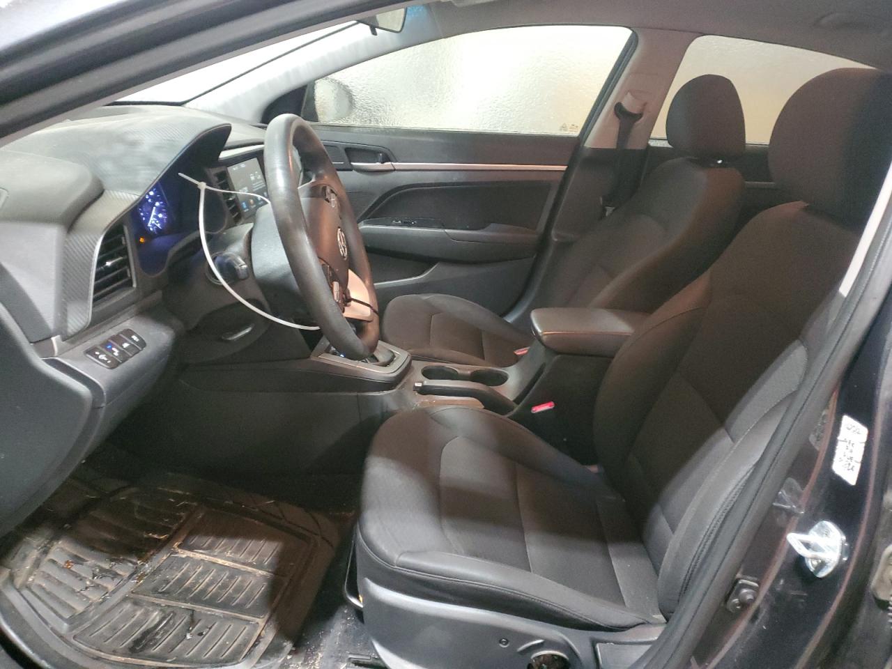 2020 Hyundai Elantra - Image 7
