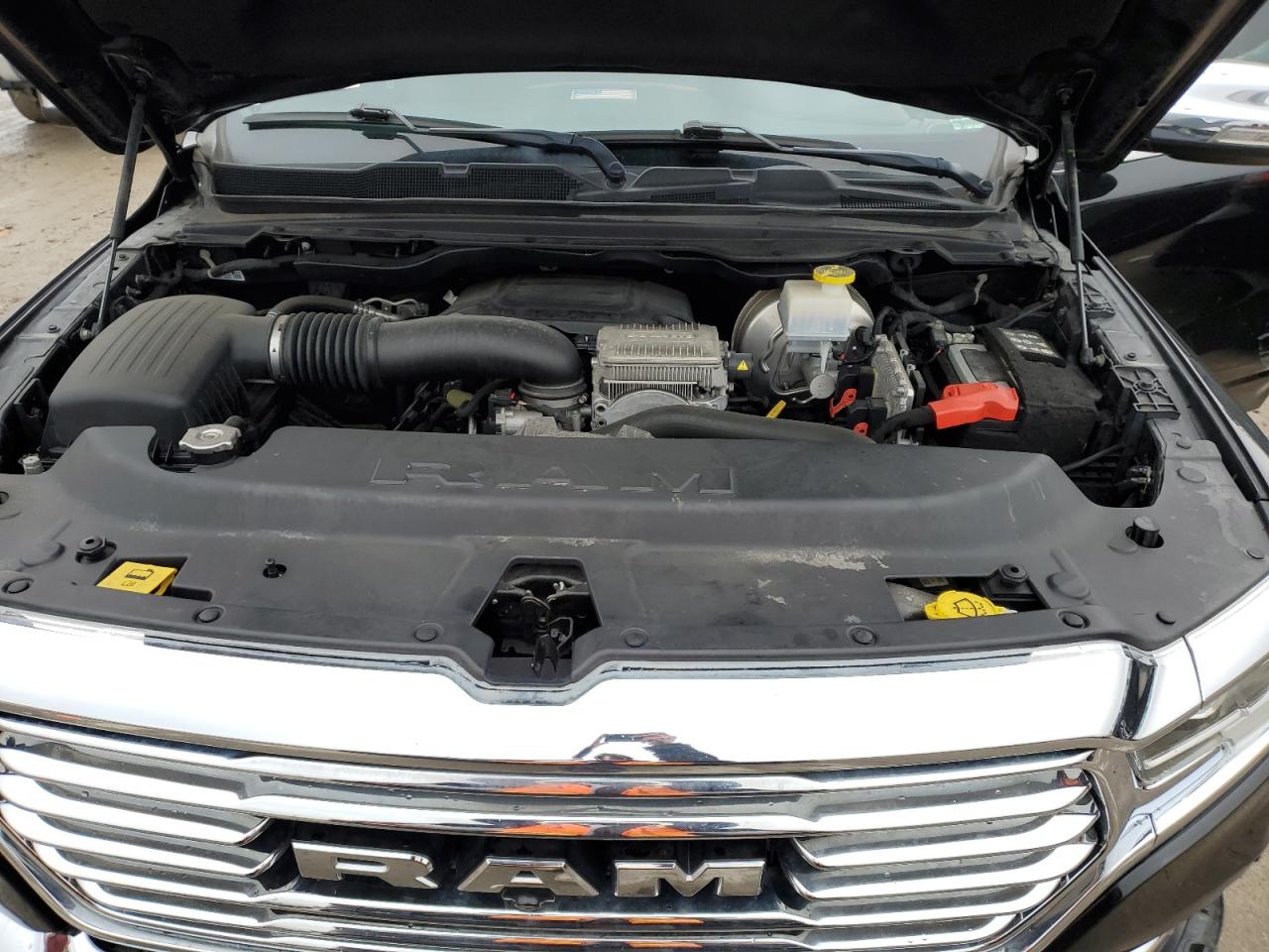 2021 RAM 1500 - Image 12