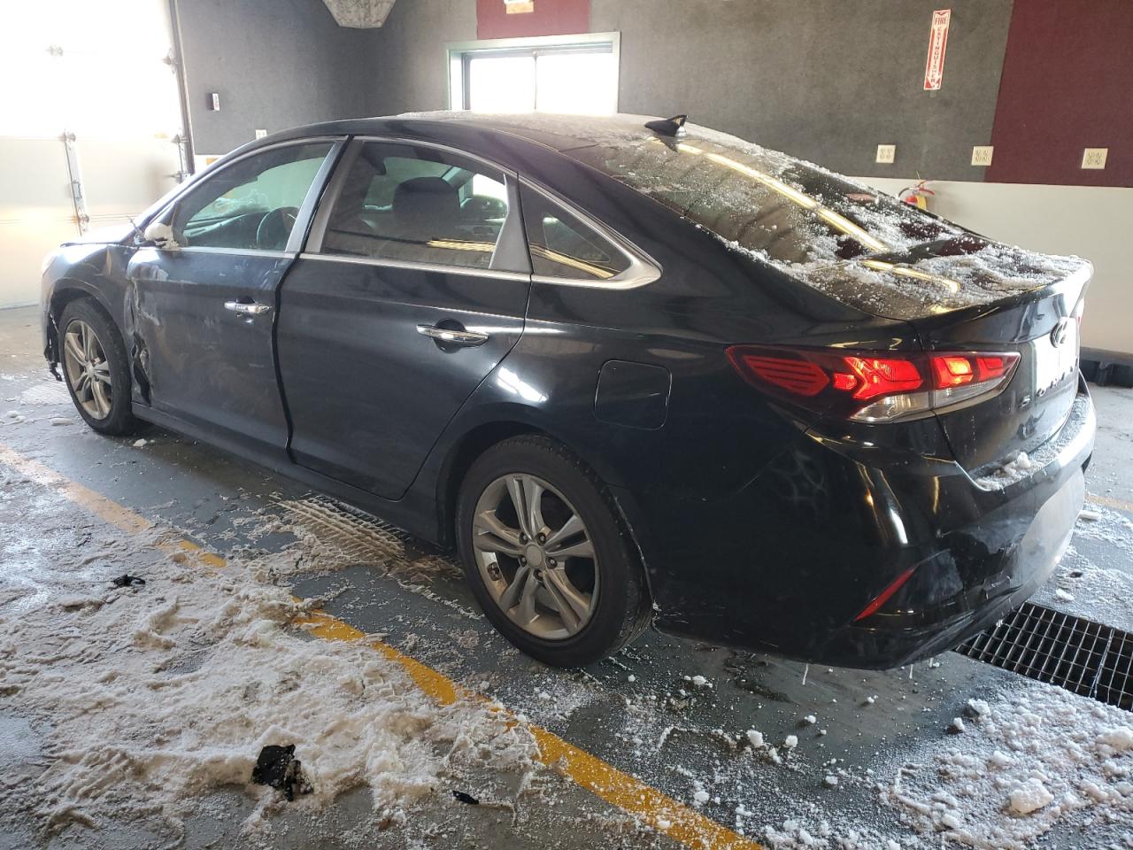 2018 Hyundai Sonata - Image 2