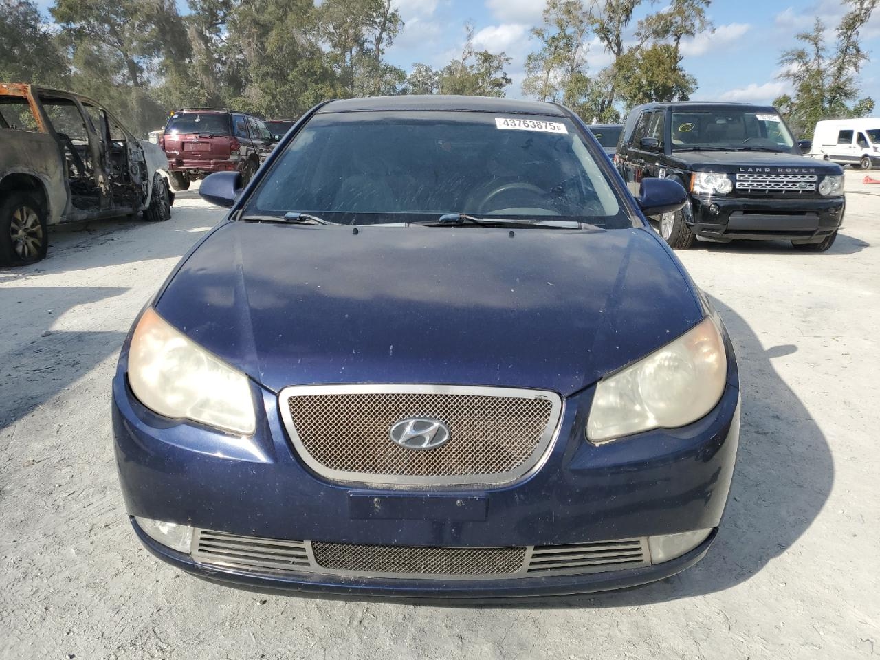 2010 Hyundai Elantra - Image 5