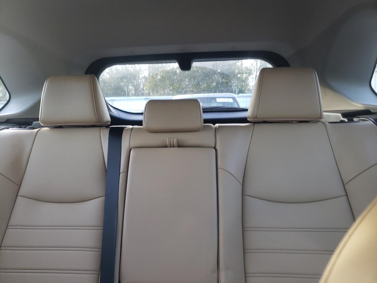 2021 Toyota RAV 4 - Image 10