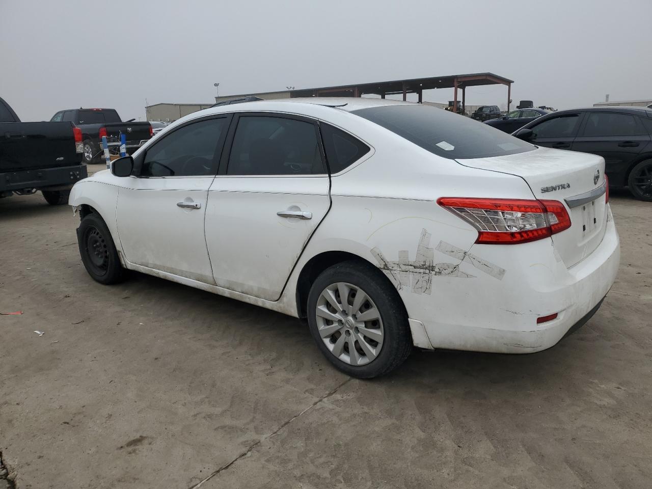 2015 Nissan Sentra - Image 2