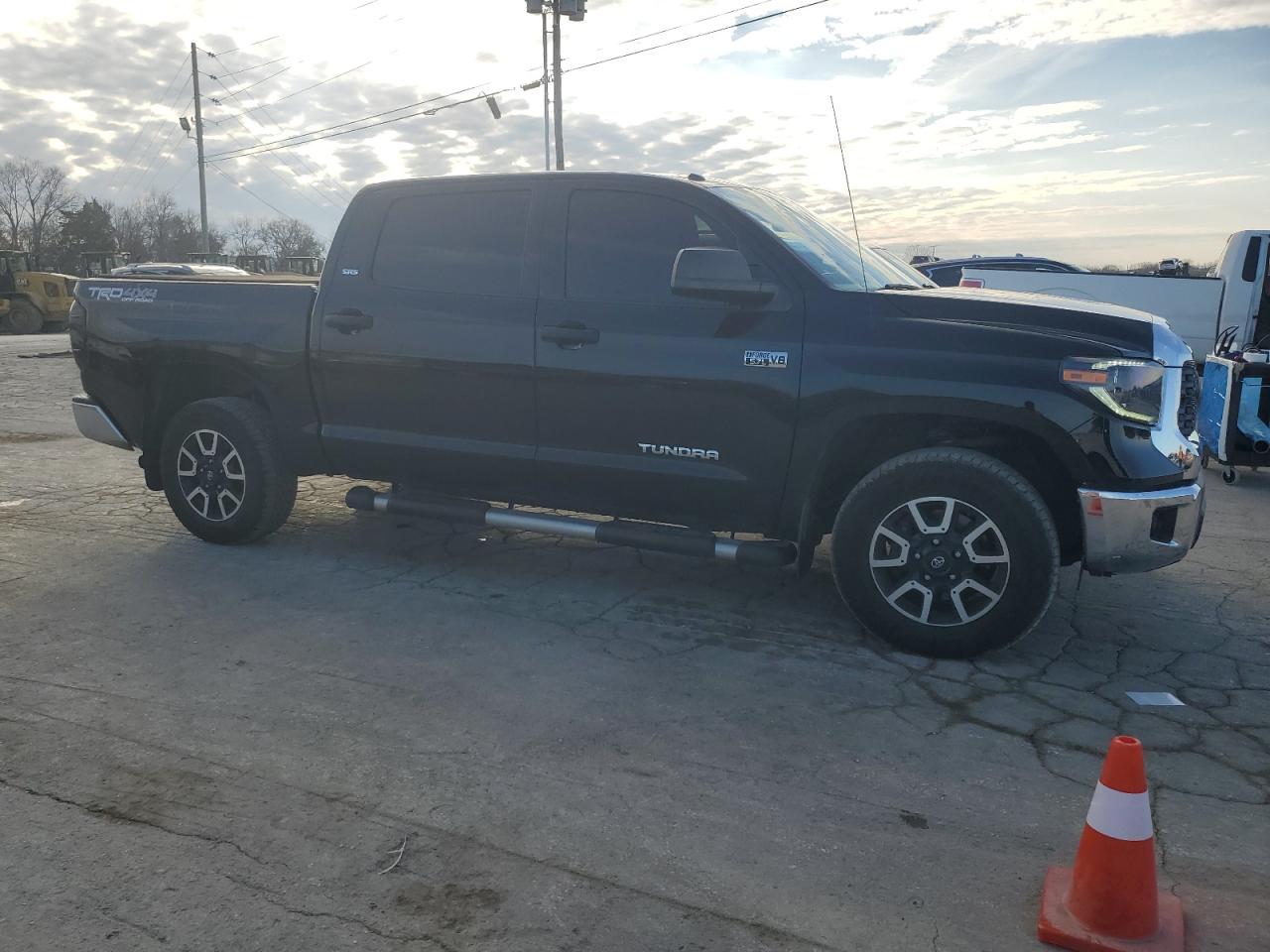 2019 Toyota Tundra - Image 4