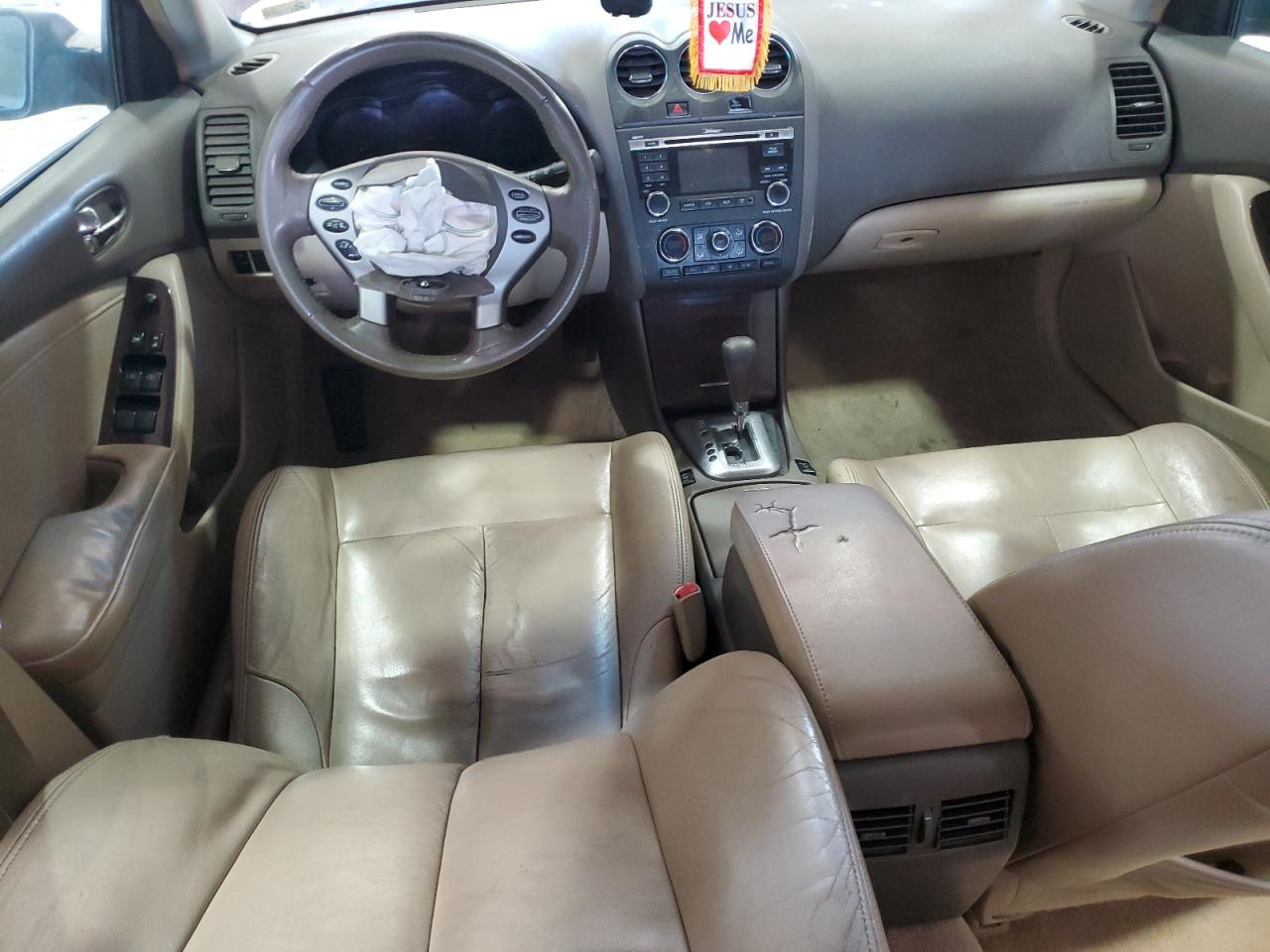 2010 Nissan Altima - Image 8