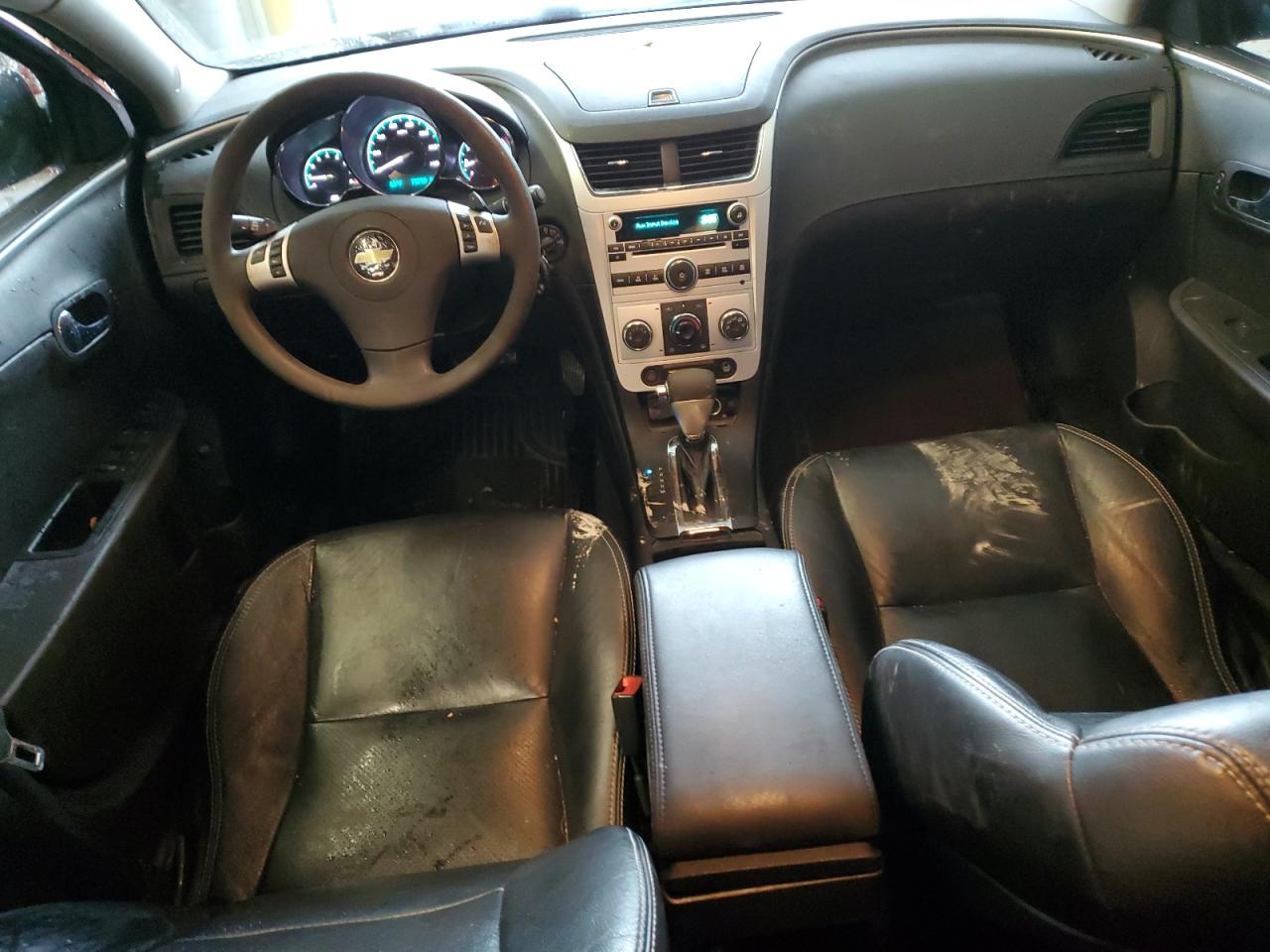 2010 Chevrolet Malibu - Image 8