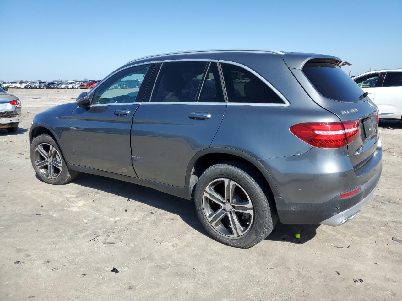 2017 Mercedes-Benz GLC - Image 2