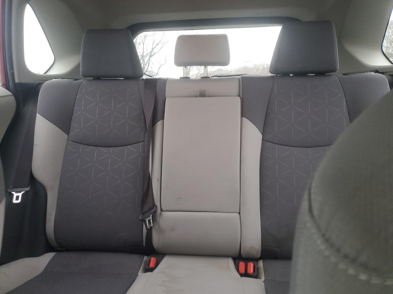 2019 Toyota RAV 4 - Image 10