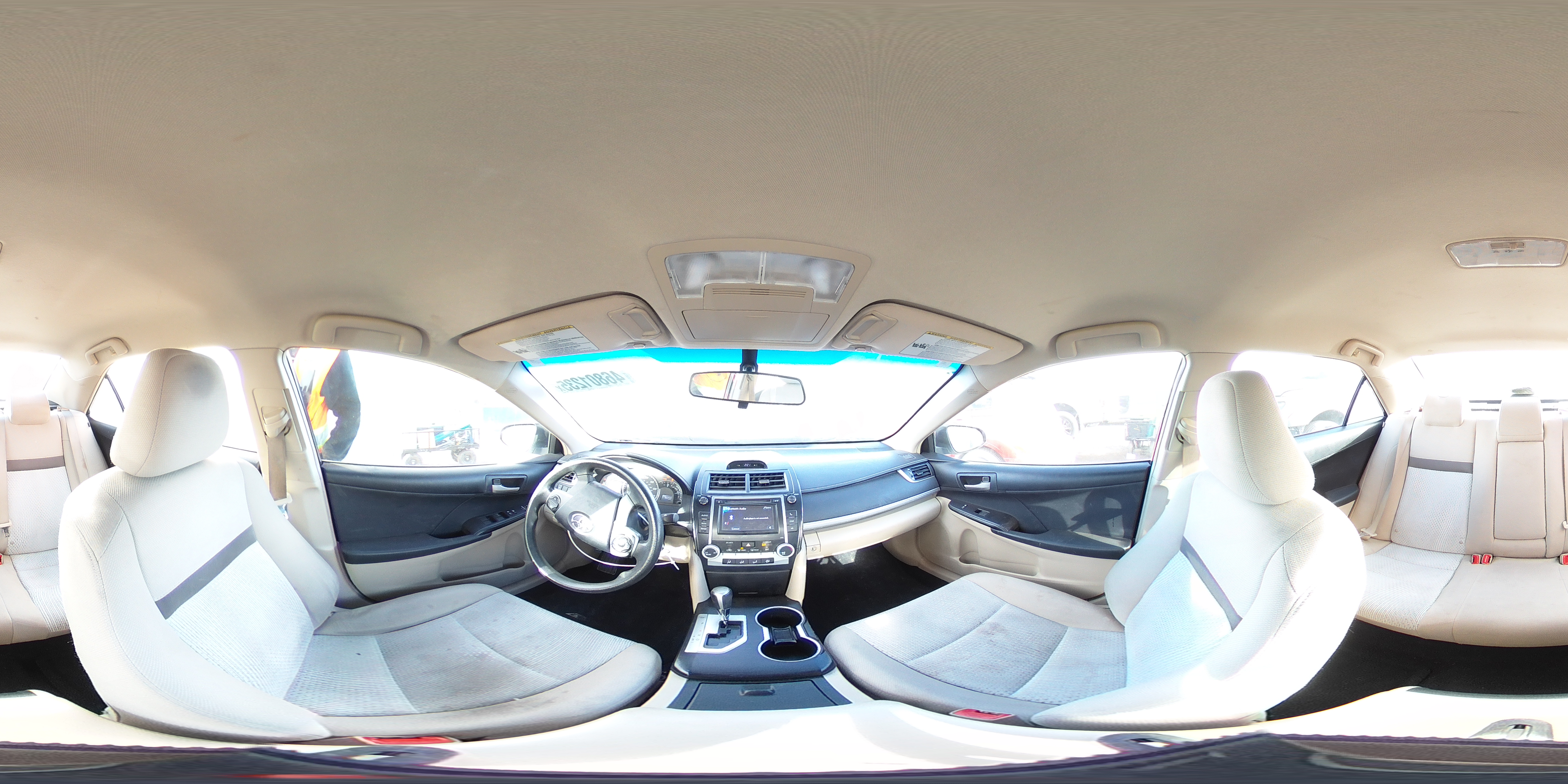 2012 Toyota Camry - Image 13