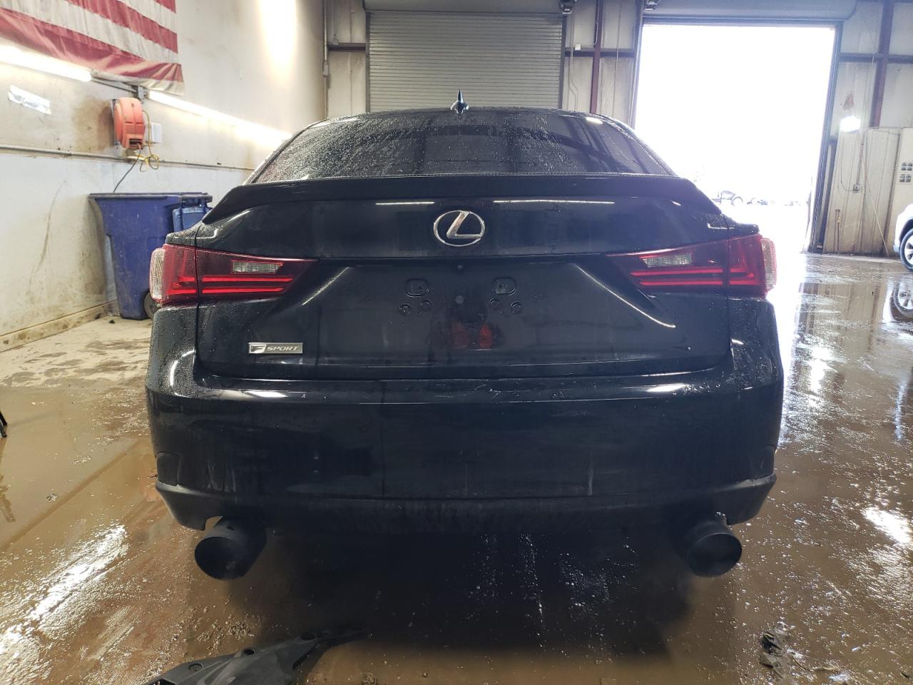 2016 Lexus IS - Image 6