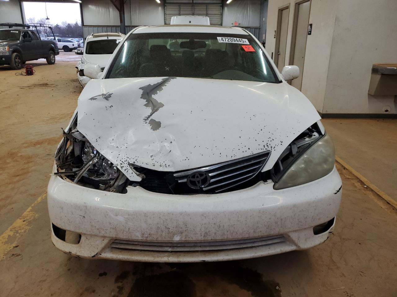 2005 Toyota Camry - Image 5