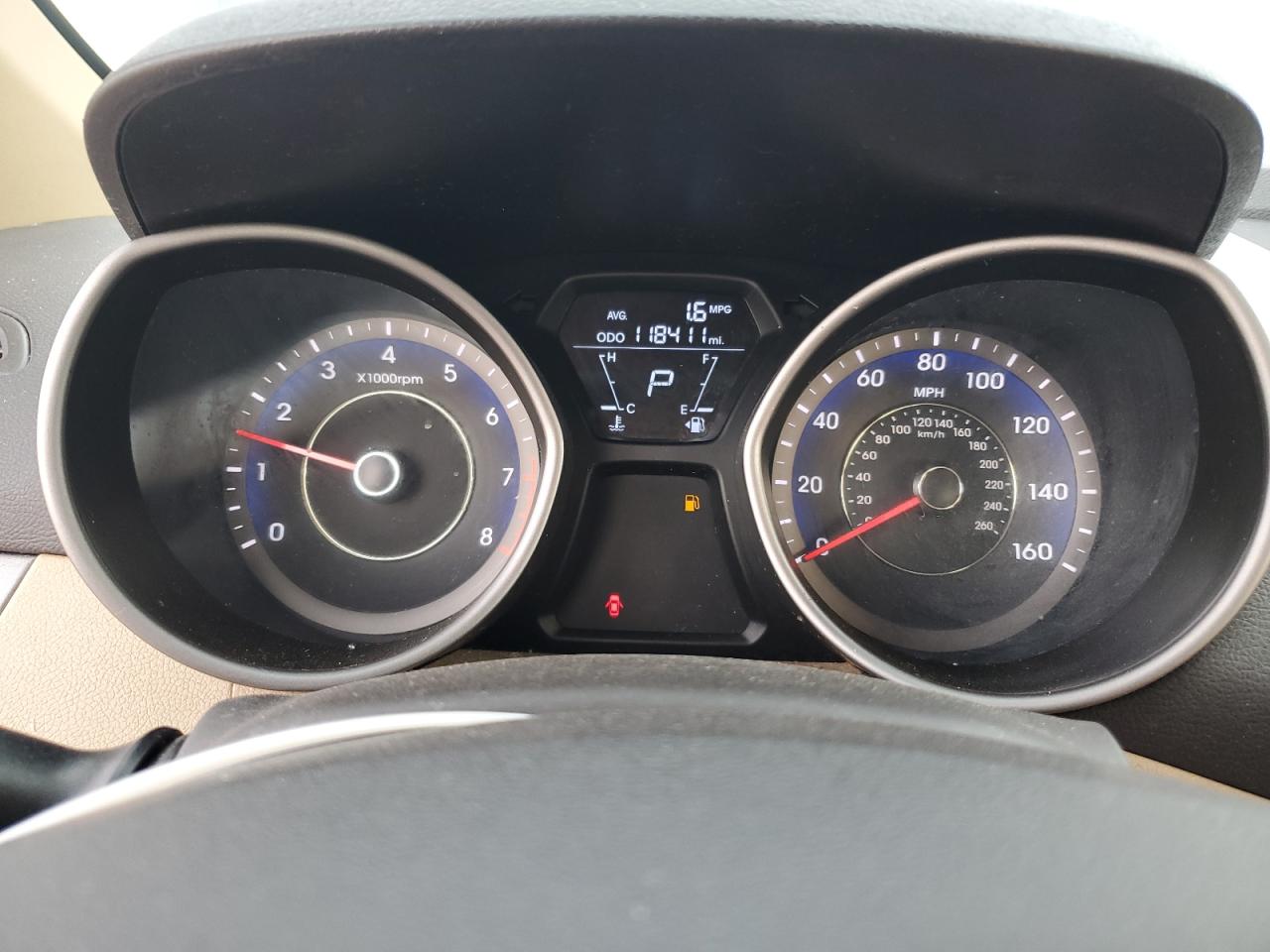 2013 Hyundai Elantra - Image 9