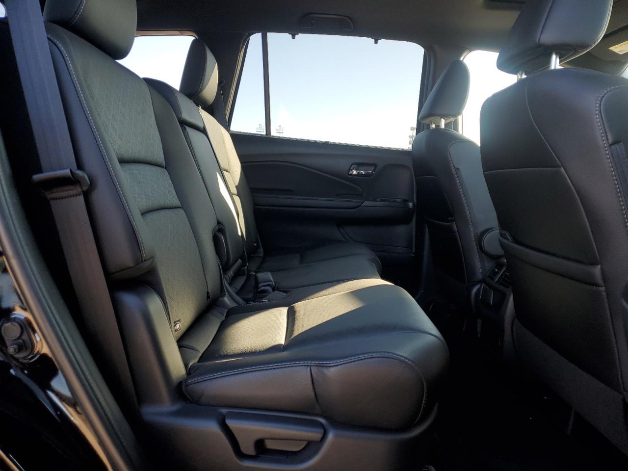 2021 Honda Passport - Image 11