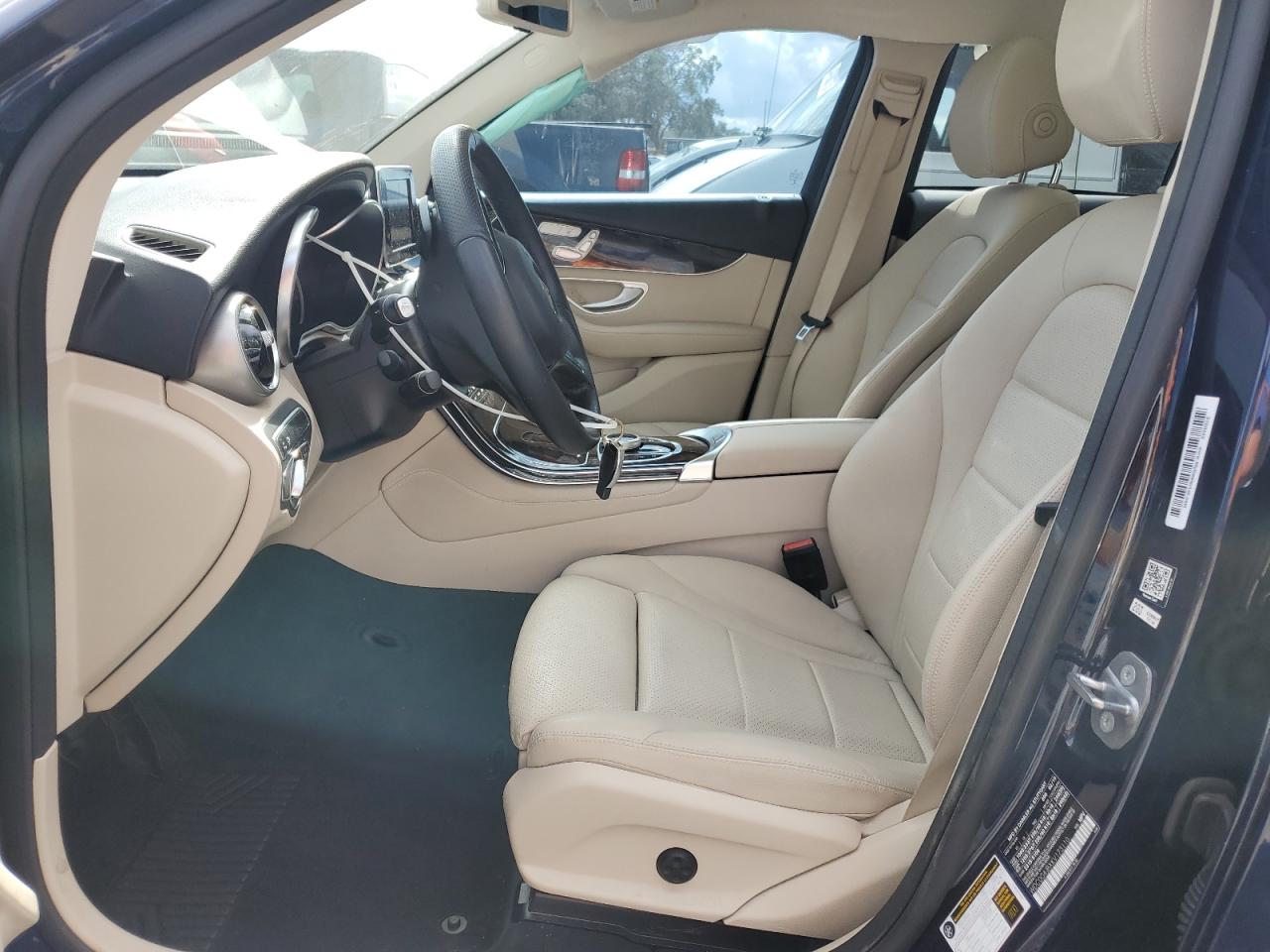 2019 Mercedes-Benz GLC - Image 7