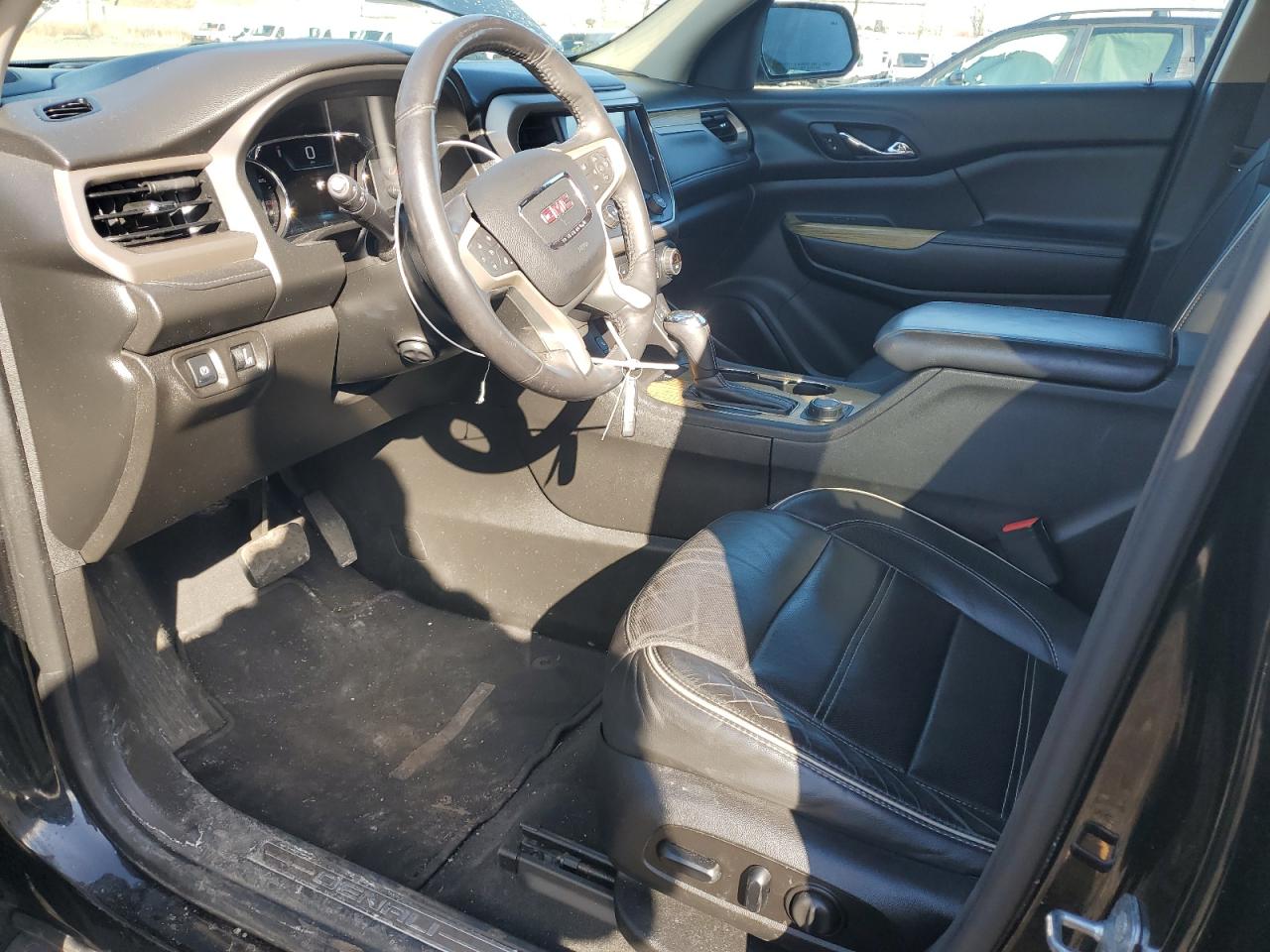2017 GMC Acadia - Image 7