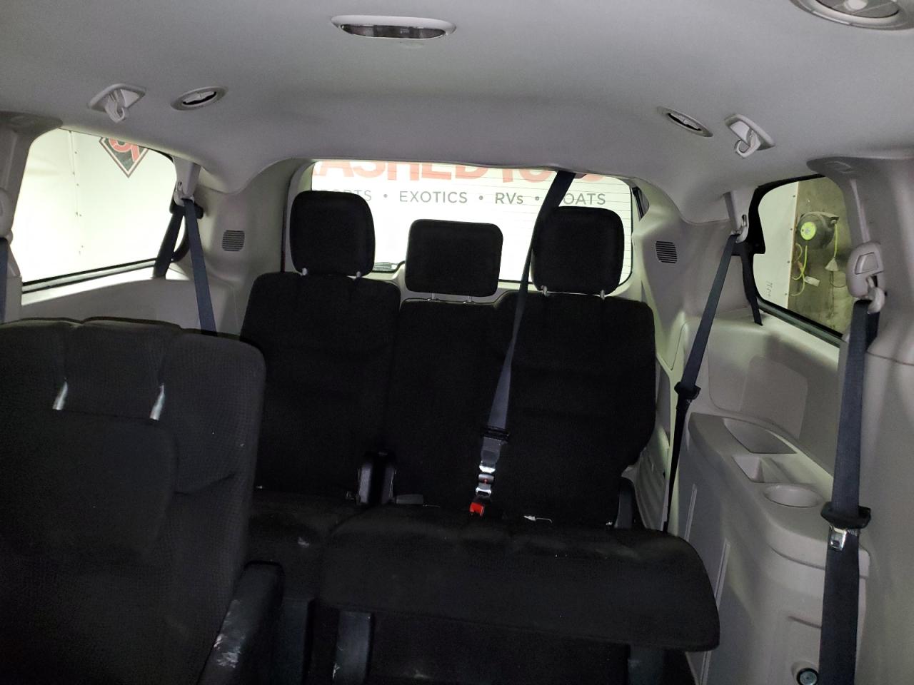 2014 Dodge Caravan - Image 10
