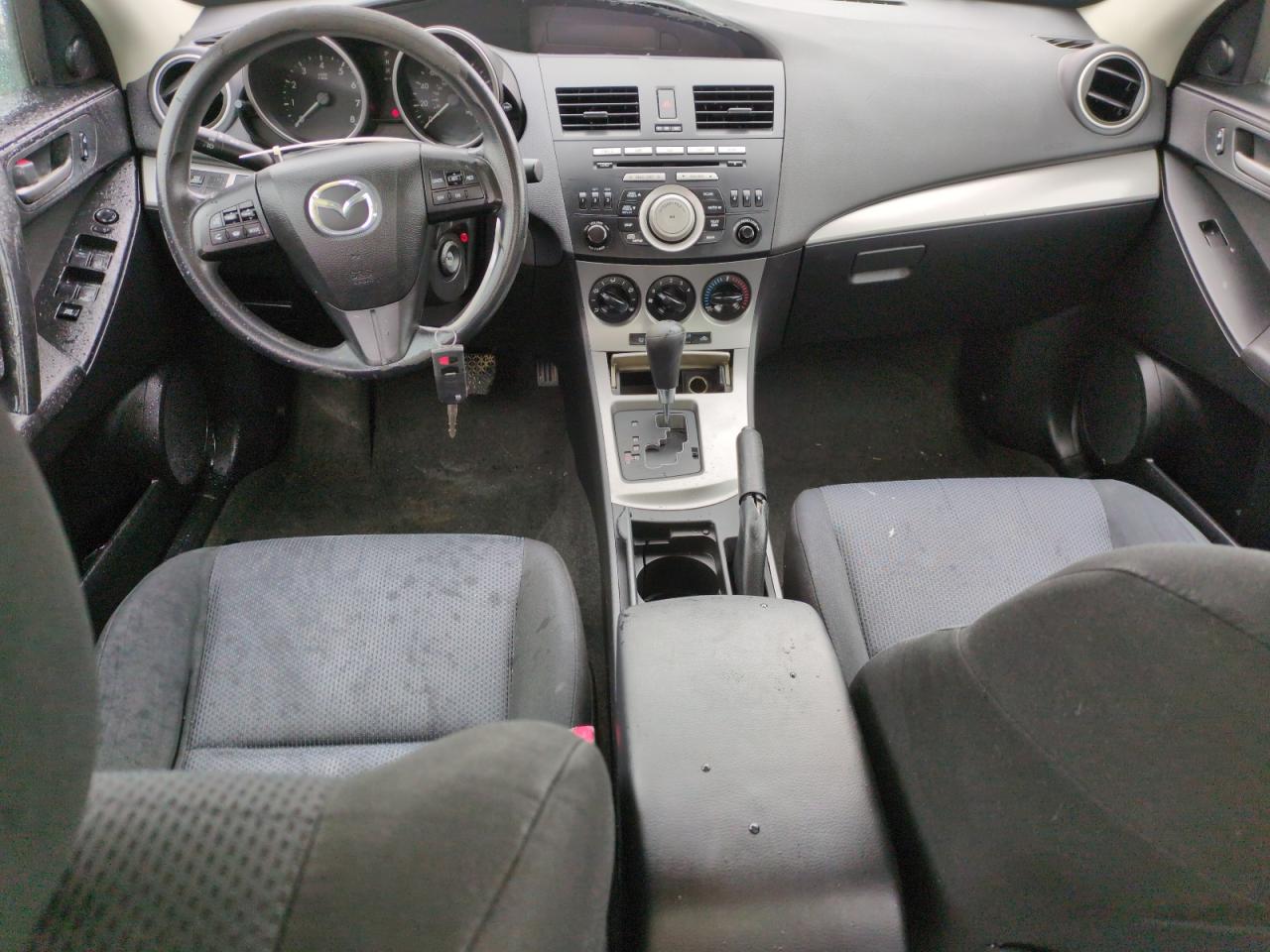 2011 Mazda 3 - Image 8