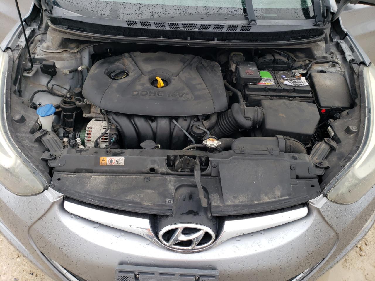 2015 Hyundai Elantra - Image 13