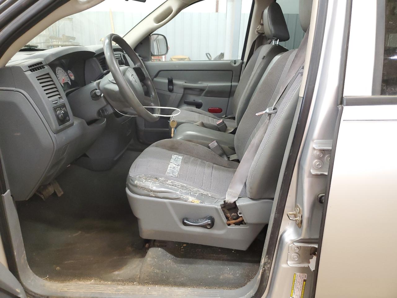2007 Dodge RAM - Image 7